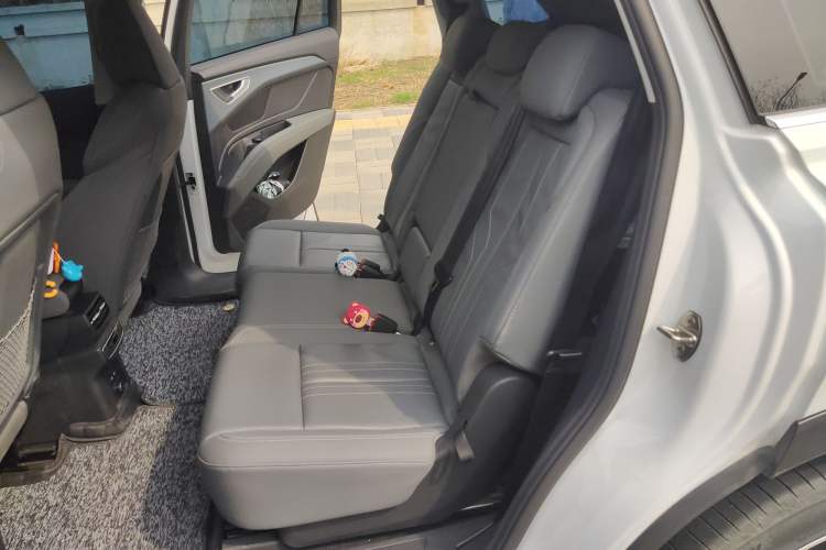 Used Audi Q5 e-tron 2023 40 e-tron Starry Edition Luxury Package Left Rear Seat