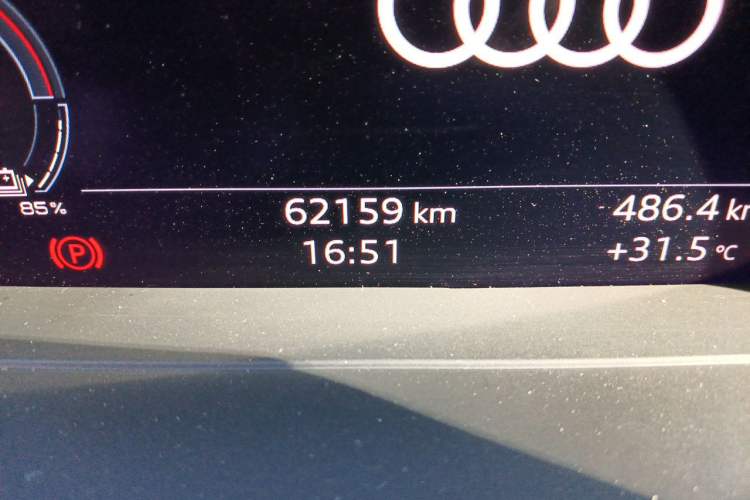 Used Audi Q5 e-tron 2023 40 e-tron Starry Edition Luxury Package Odometer Close Up