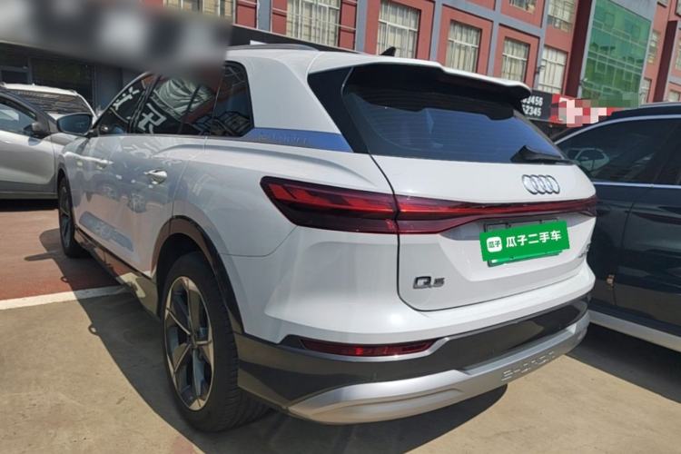 Used Audi Q5 e-tron 2023 40 e-tron Starry Edition Luxury Package Rear Left 45 Deg