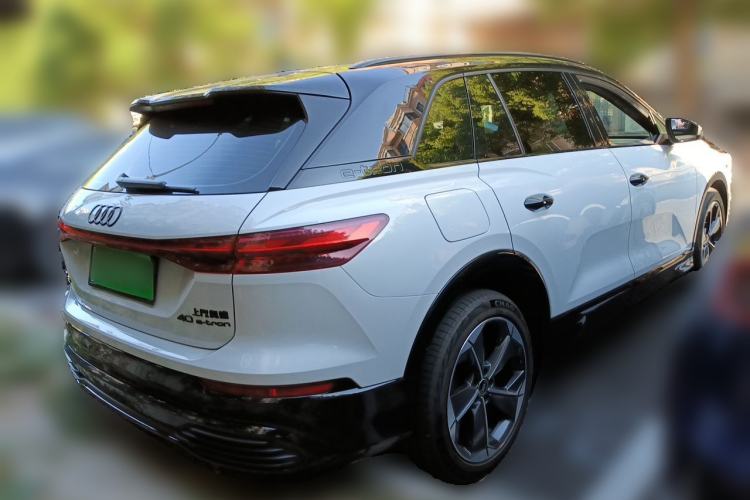 Used Audi Q5 e-tron 2023 40 e-tron Starry Edition Luxury Package Rear Right 45 Deg