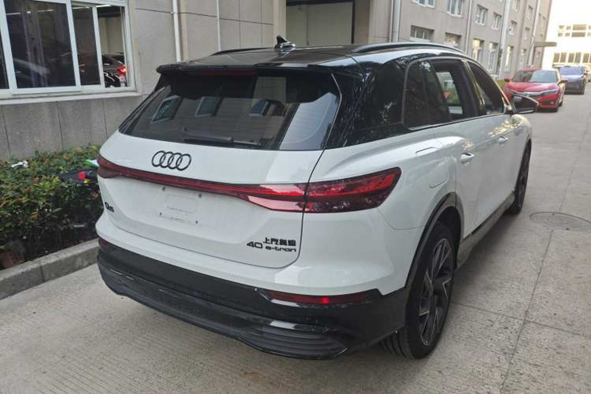 Used Audi Q5 e-tron 2023 40 e-tron Starry Edition White Mage Version Rear Right 45 Deg