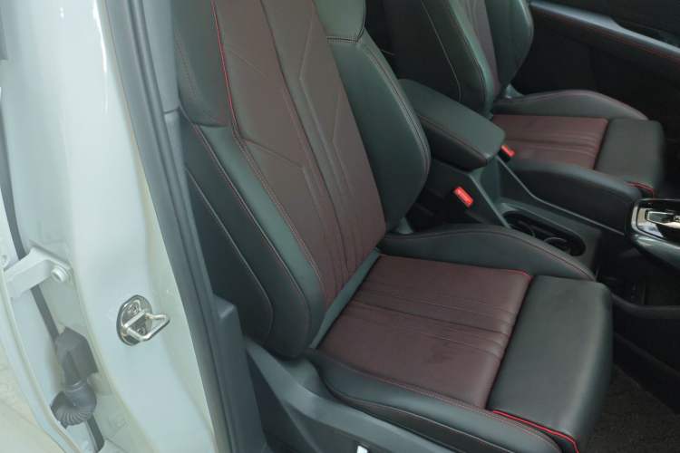 Used Audi Q5 e-tron 2023 40 e-tron Starry Edition White Mage Version Right Front Seat