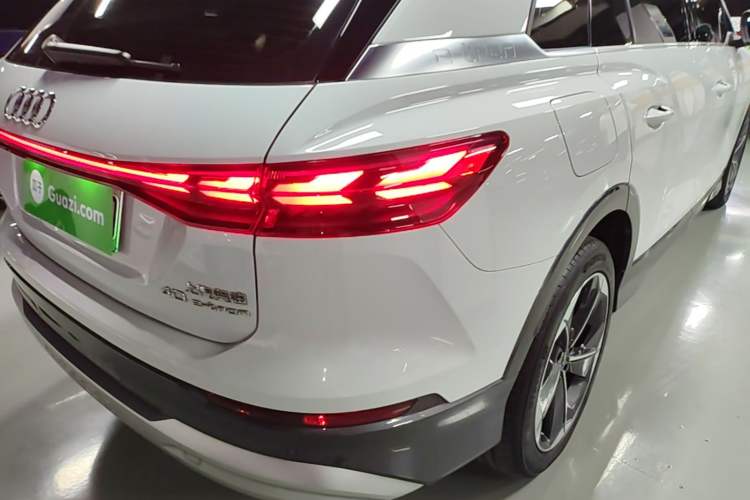 Used Audi Q5 e-tron 2023 40 e-tron Starry Edition Luxury Package Right Rear Taillight
