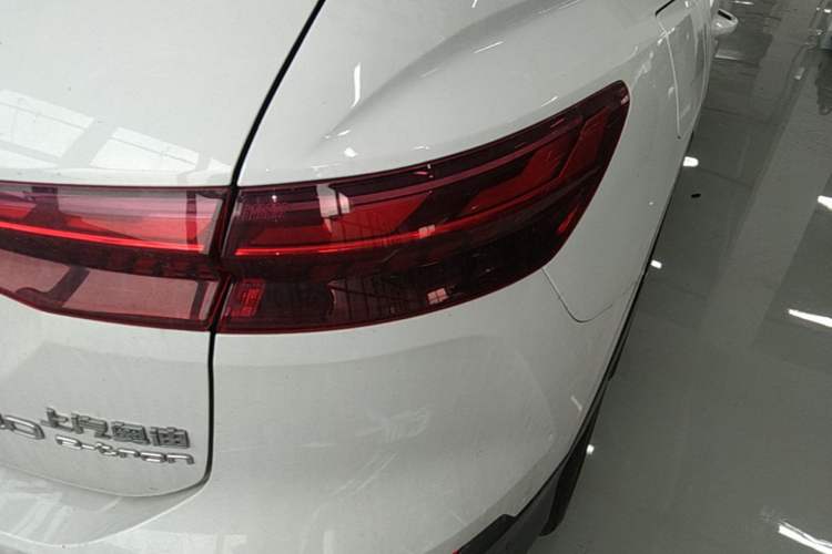 Used Audi Q5 e-tron 2023 40 e-tron Starry Edition Luxury Package Right Rear Taillight