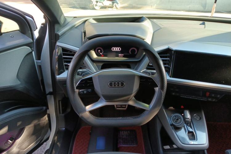 Used Audi Q5 e-tron 2023 40 e-tron Starry Edition Luxury Package Steering Wheel