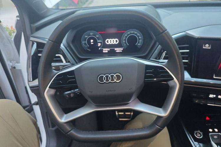 Used Audi Q5 e-tron 2023 40 e-tron Starry Edition White Mage Version Steering Wheel