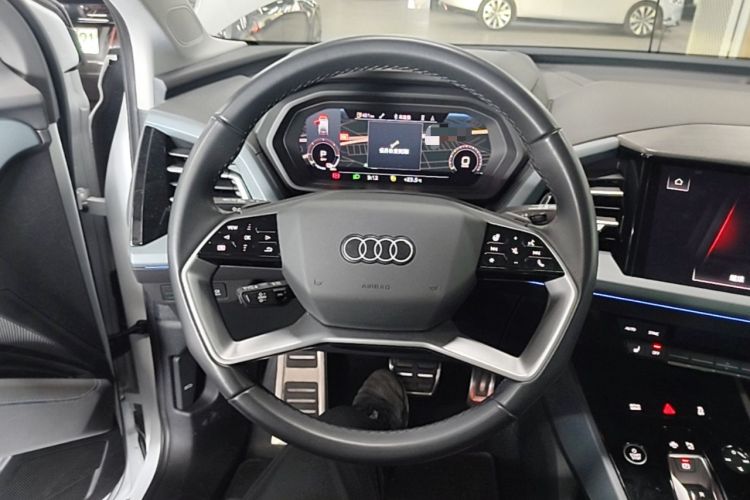 Used Audi Q5 e-tron 2023 40 e-tron Starry Edition Luxury Package Steering Wheel