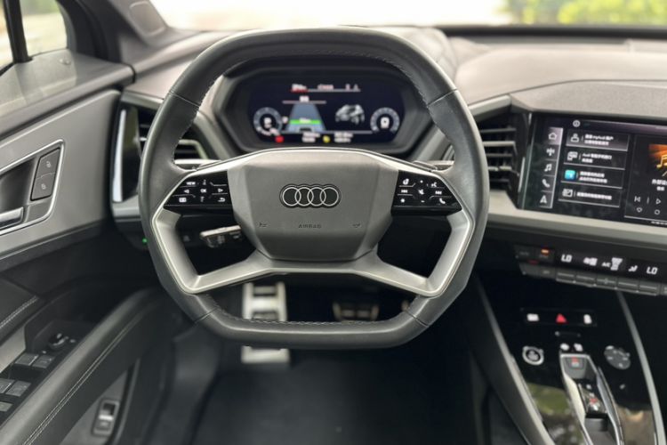 Used Audi Q5 e-tron 2023 40 e-tron Shining Edition Mecha Kit Steering Wheel
