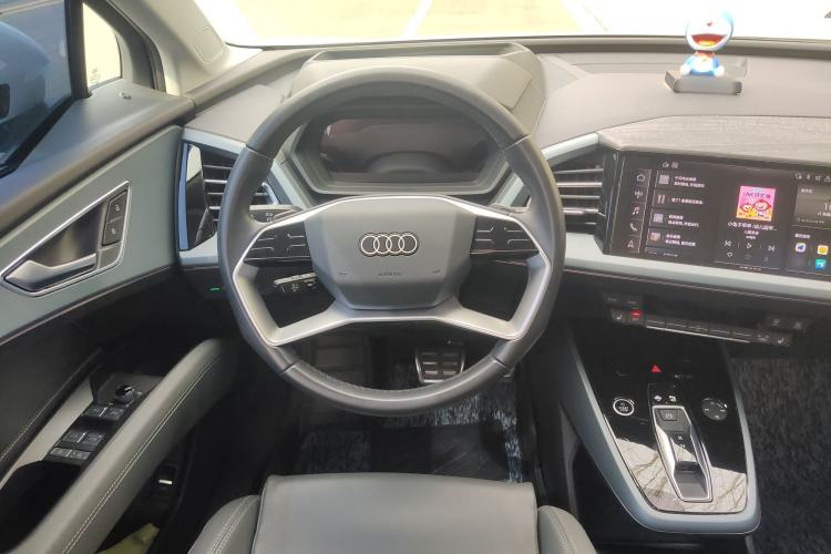 Used Audi Q5 e-tron 2023 40 e-tron Starry Edition Luxury Package Steering Wheel