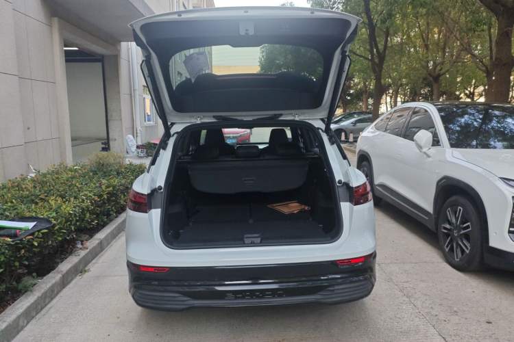 Used Audi Q5 e-tron 2023 40 e-tron Starry Edition White Mage Version Trunk
