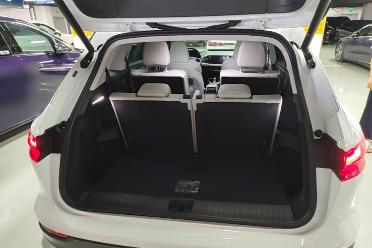 Used Audi Q5 e-tron 2023 40 e-tron Starry Edition Luxury Package Trunk