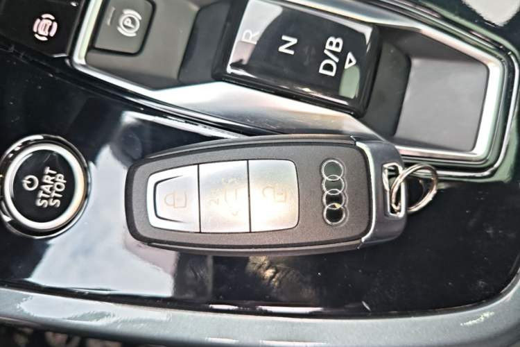 Used Audi Q5 e-tron 2023 40 e-tron Starry Edition Luxury Package Vehicle Key