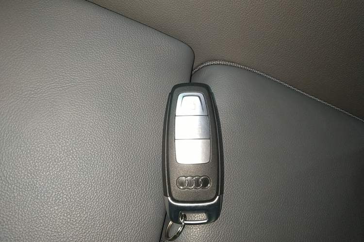 Used Audi Q5 e-tron 2023 40 e-tron Starry Edition Luxury Package Vehicle Key