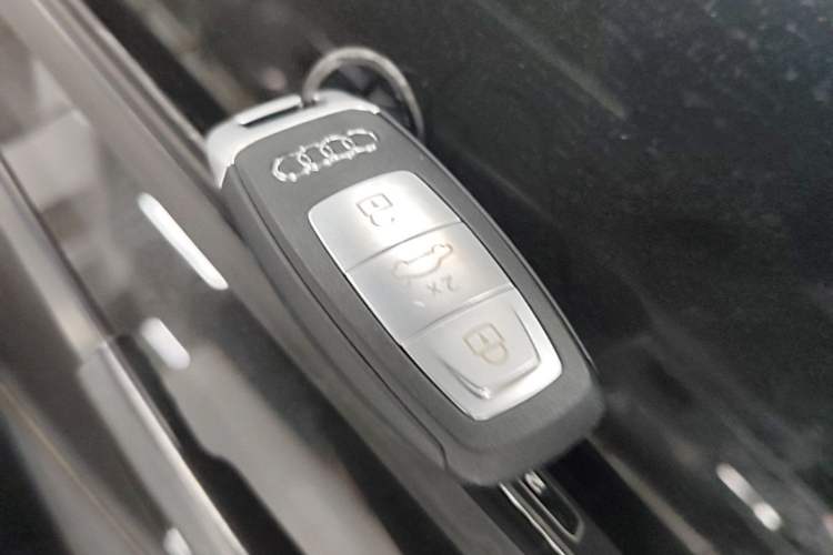 Used Audi Q5 e-tron 2023 40 e-tron Starry Edition Luxury Package Vehicle Key