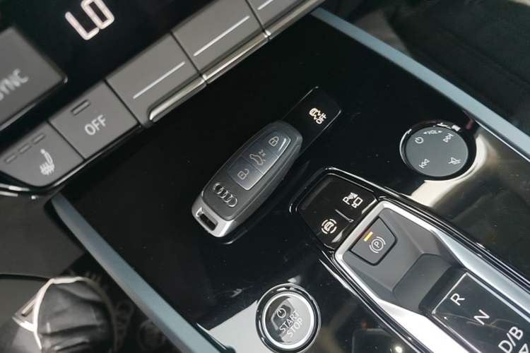 Used Audi Q5 e-tron 2023 40 e-tron Starry Edition Luxury Package Vehicle Key