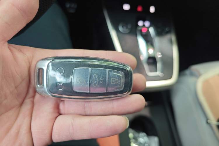 Used Audi Q5 e-tron 2023 40 e-tron Starry Edition Luxury Package Vehicle Key