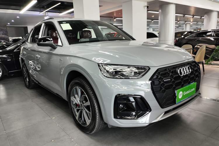 Used Audi Q5L 2025 quattro 45th Anniversary Edition 40 TFSI Luxury Dynamic Model Exterior 1