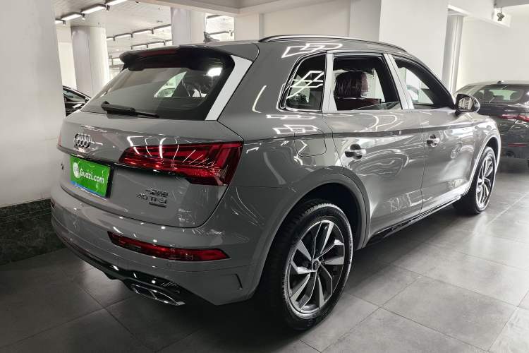 Used Audi Q5L 2025 quattro 45th Anniversary Edition 40 TFSI Luxury Dynamic Model Exterior 3