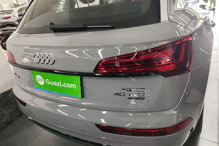 Used Audi Q5L 2025 quattro 45th Anniversary Edition 40 TFSI Luxury Dynamic Model Exterior 4
