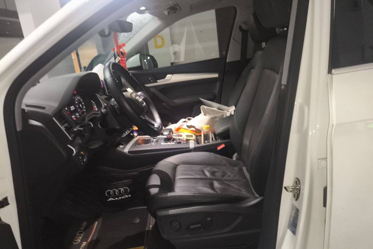 Used Audi Q5L 2020 Updated 40 TFSI Prestige Fashion Edition Left Front Seat