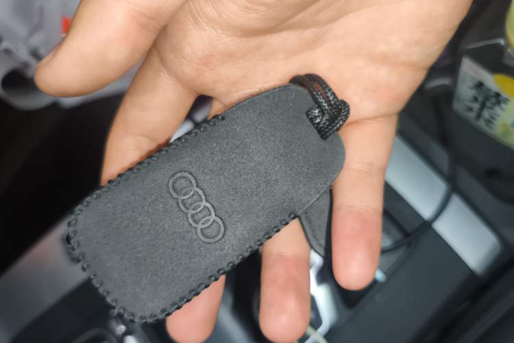 Used Audi Q5L 2020 Updated 40 TFSI Prestige Fashion Edition Vehicle Key