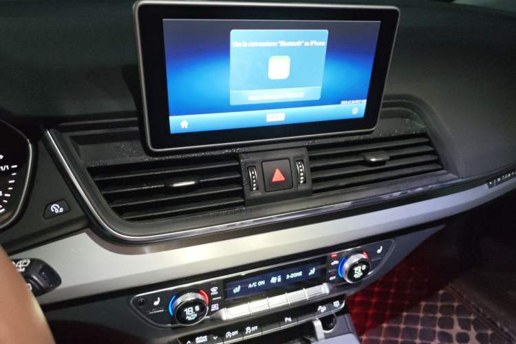 Used Audi Q5L 2018 40 TFSI Prestige Fashion Edition China V Audio And AC Panel