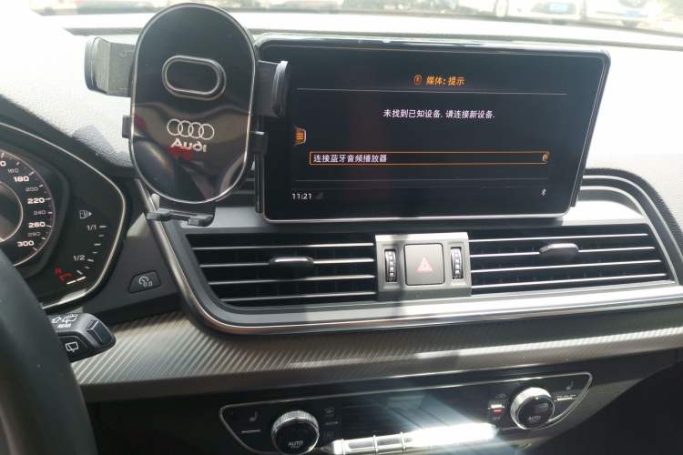 Used Audi Q5L 2018 45 TFSI Prestige Fashion Edition China VI Emission Standard Audio And AC Panel