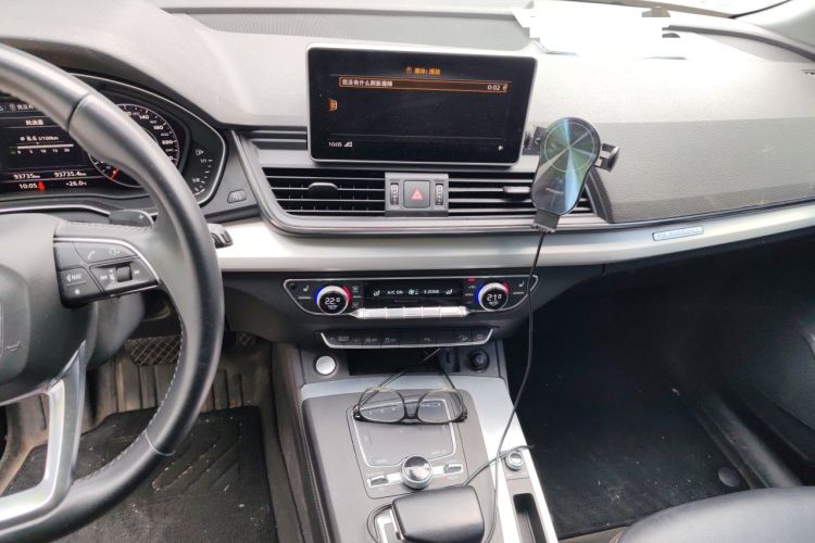 Used Audi Q5L 2018 40 TFSI Prestige Fashion Edition China V Audio And AC Panel