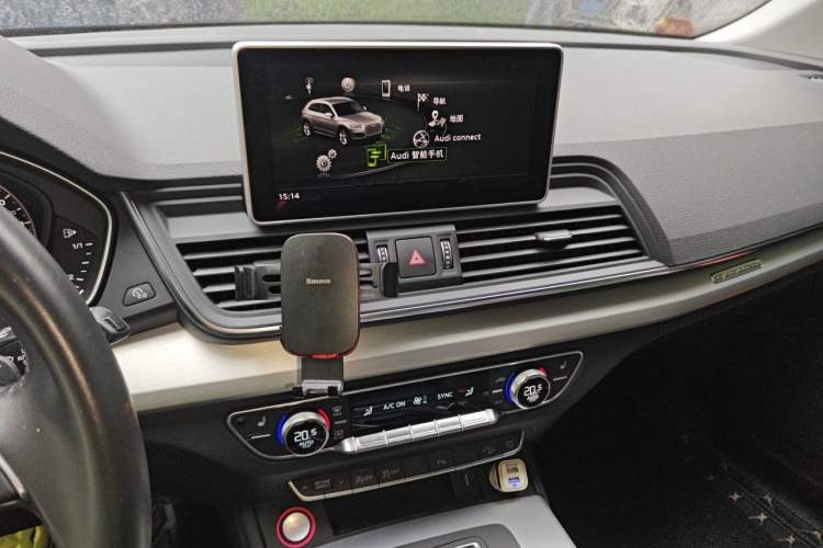 Used Audi Q5L 2018 40 TFSI Prestige Fashion Edition China VI Audio And AC Panel