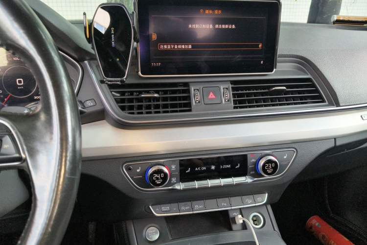 Used Audi Q5L 2018 40 TFSI Prestige Fashion Edition China VI Audio And AC Panel
