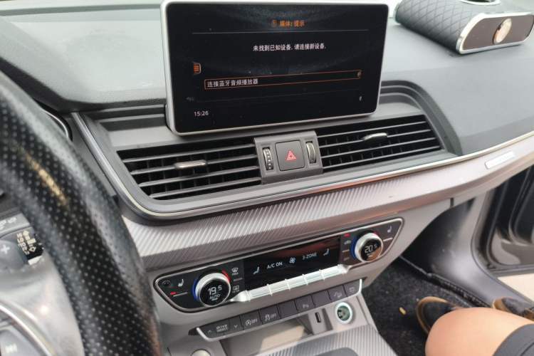 Used Audi Q5L 2018 45 TFSI Prestige Fashion Edition China VI Emission Standard Audio And AC Panel