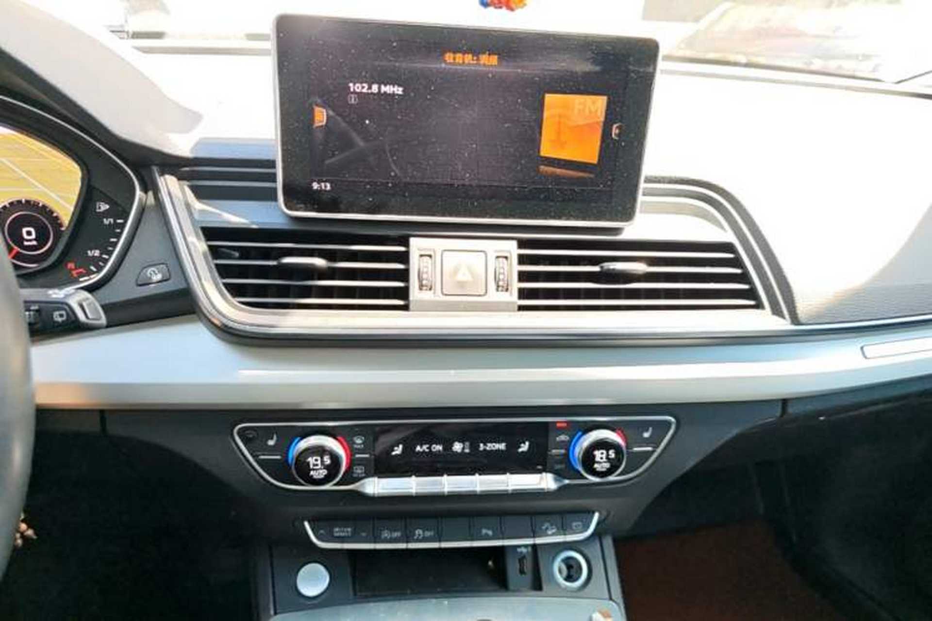 Used Audi Q5L 2018 40 TFSI Prestige Fashion Edition China VI Audio And AC Panel