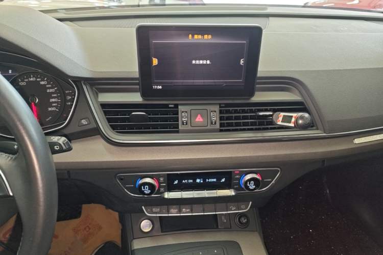 Used Audi Q5L 2018 40 TFSI Prestige Edition China VI Emission Standard Audio And AC Panel