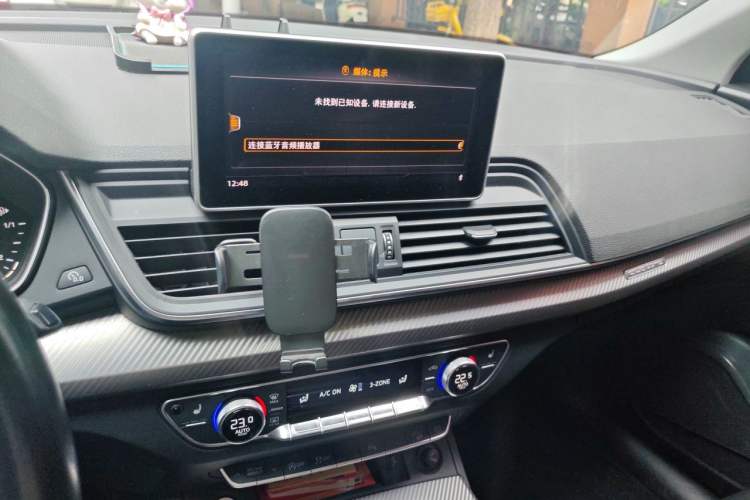 Used Audi Q5L 2018 45 TFSI Prestige Fashion Edition China V Emission Standard Audio And AC Panel