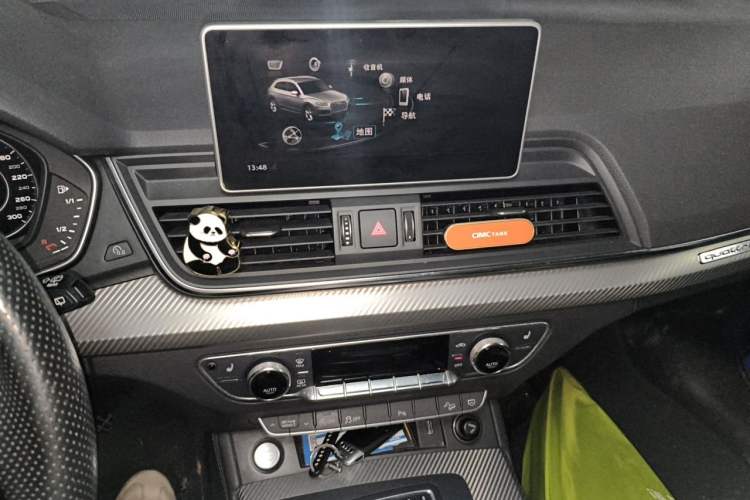 Used Audi Q5L 2018 45 TFSI Prestige Fashion Edition China V Emission Standard Audio And AC Panel