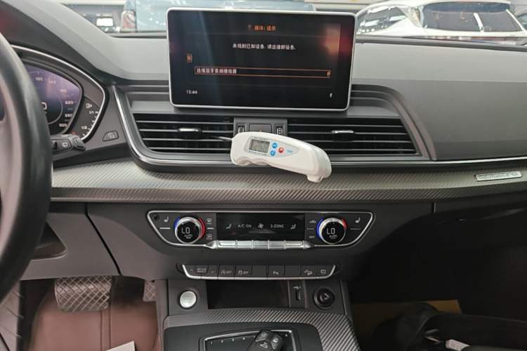 Used Audi Q5L 2018 45 TFSI Prestige Fashion Edition China VI Emission Standard Audio And AC Panel