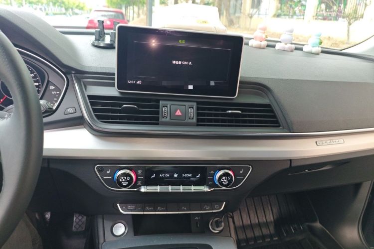 Used Audi Q5L 2018 40 TFSI Prestige Fashion Edition China VI Audio And AC Panel