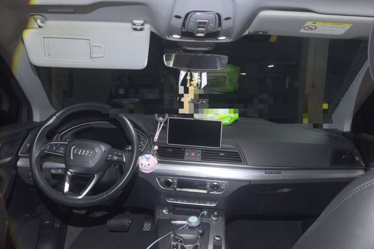 Used Audi Q5L 2018 40 TFSI Prestige Fashion Edition China V Center Console