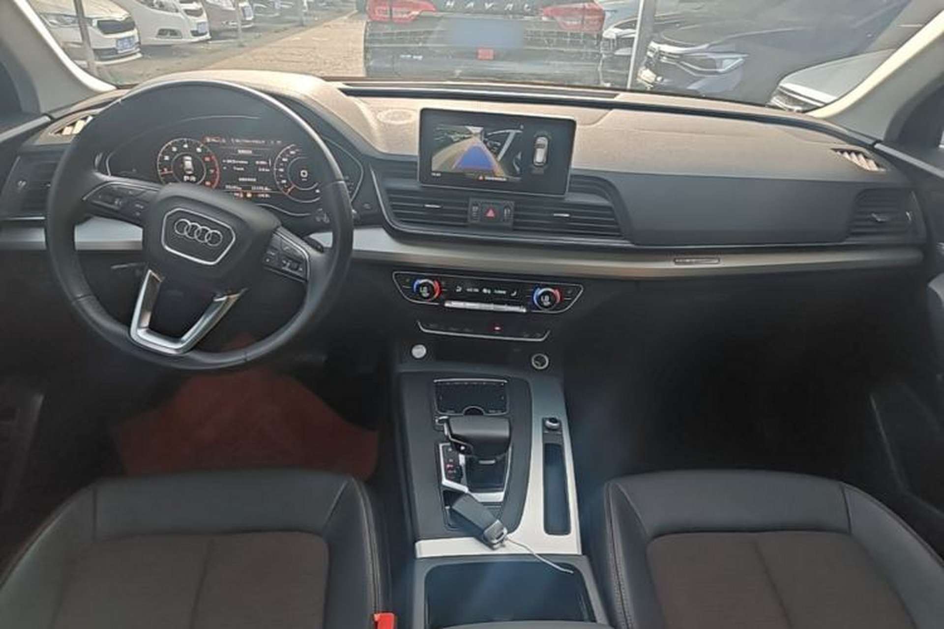 Used Audi Q5L 2018 40 TFSI Prestige Fashion Edition China VI Center Console