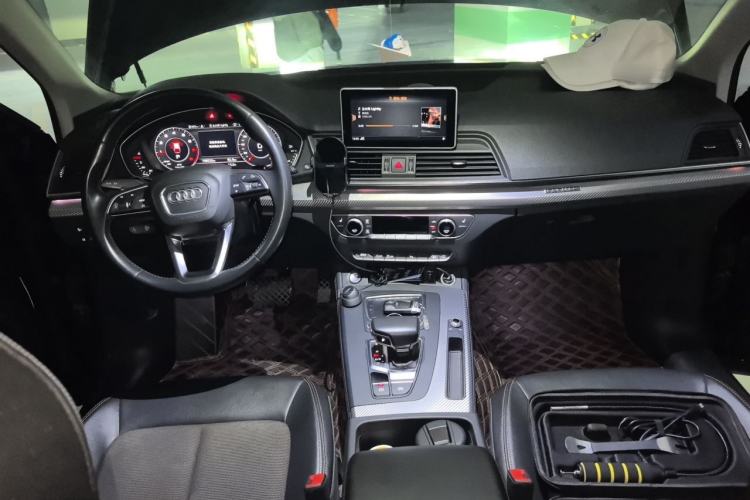 Used Audi Q5L 2018 45 TFSI Prestige Fashion Edition China VI Emission Standard Center Console