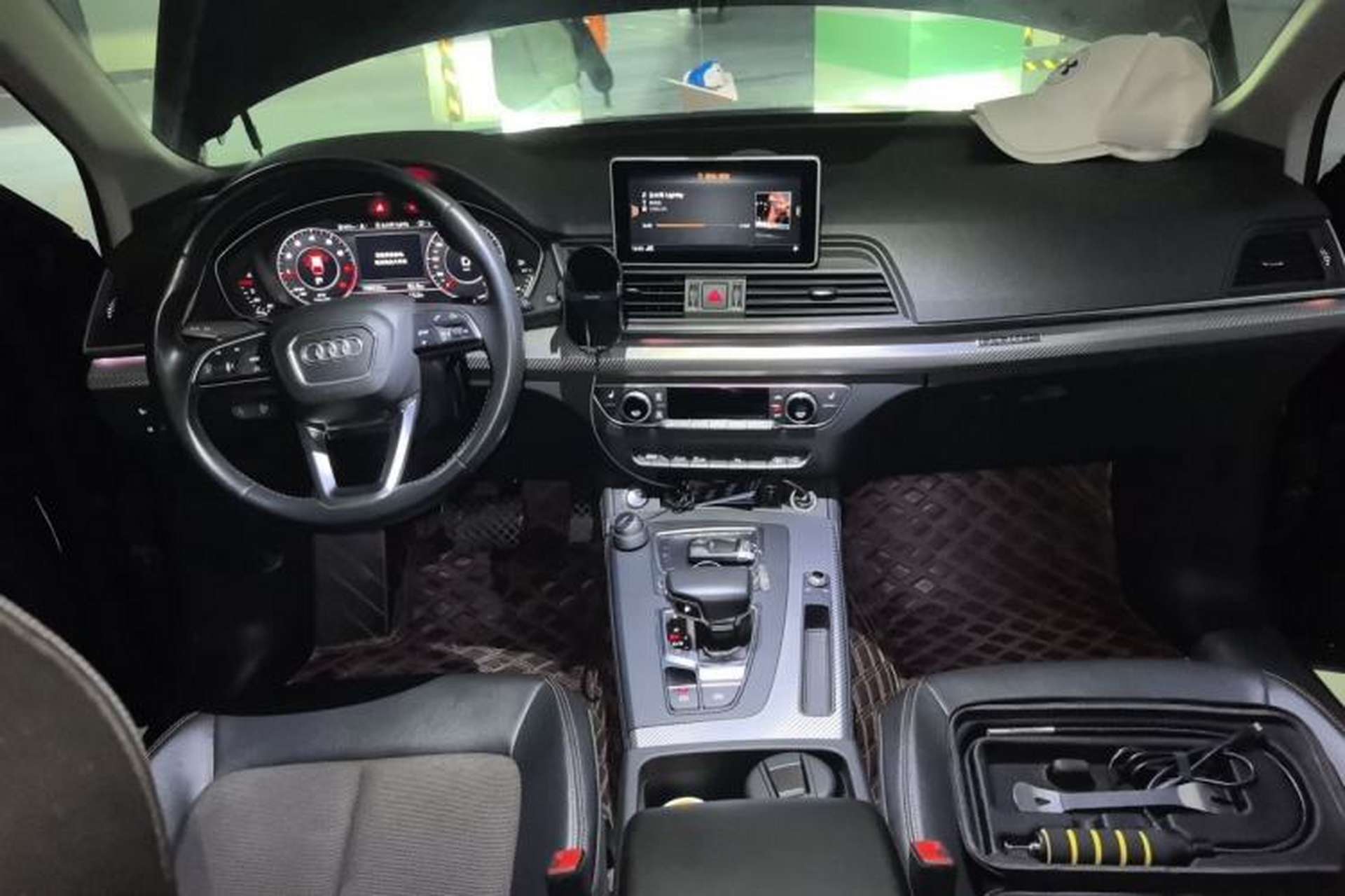 Used Audi Q5L 2018 45 TFSI Prestige Fashion Edition China VI Emission Standard Center Console