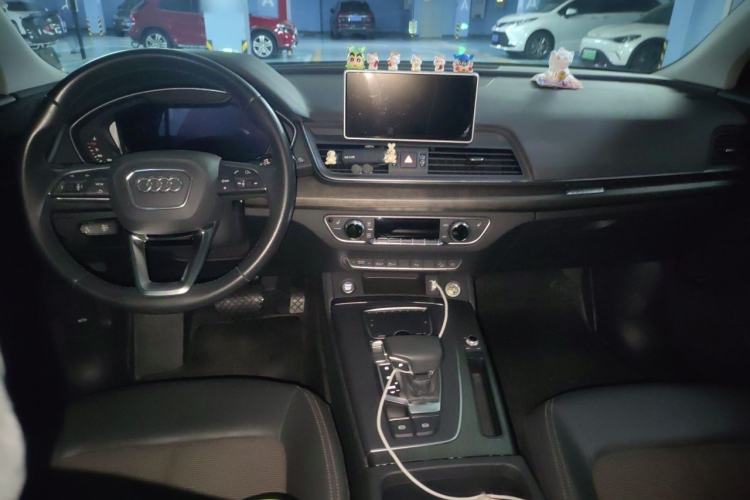 Used Audi Q5L 2018 40 TFSI Prestige Fashion Edition China V Center Console