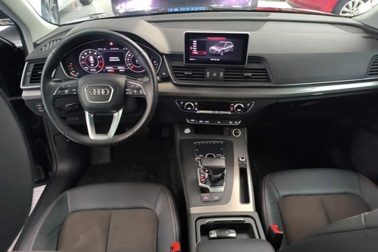 Used Audi Q5L 2018 45 TFSI Prestige Fashion Edition China VI Emission Standard Center Console