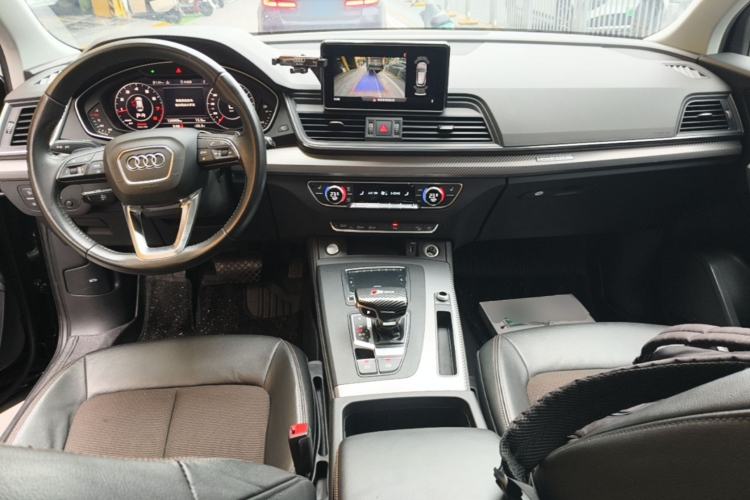 Used Audi Q5L 2018 45 TFSI Prestige Fashion Edition China VI Emission Standard Center Console