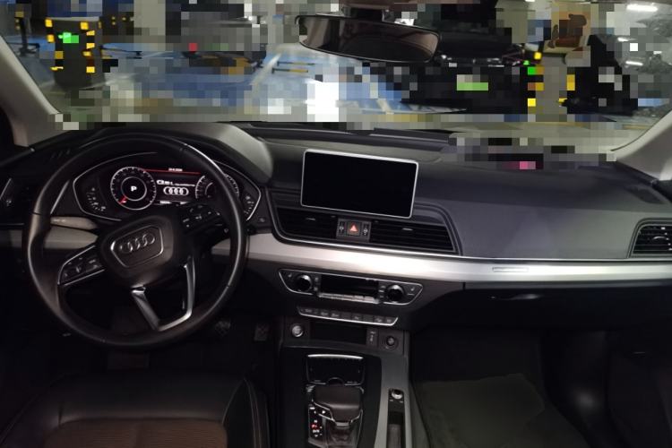 Used Audi Q5L 2018 40 TFSI Prestige Fashion Edition China V Center Console