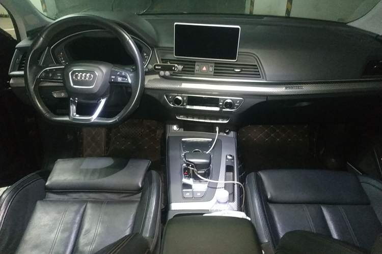 Used Audi Q5L 2018 45 TFSI Prestige Sport China V Center Console