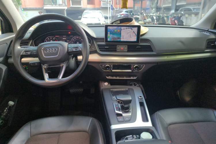 Used Audi Q5L 2018 40 TFSI Prestige Fashion Edition China V Center Console