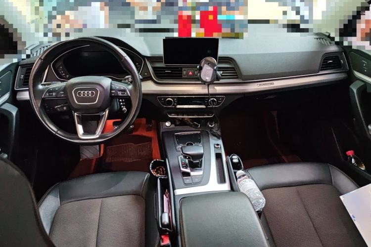 Used Audi Q5L 2018 40 TFSI Prestige Fashion Edition China V Center Console