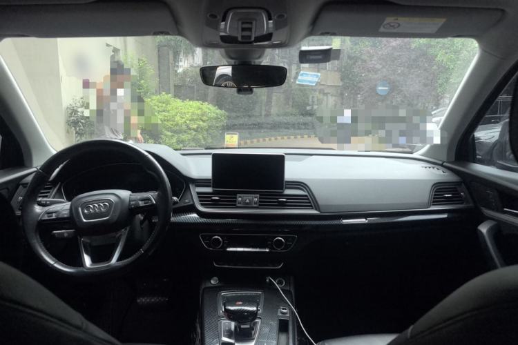 Used Audi Q5L 2018 40 TFSI Prestige Fashion Edition China V Center Console