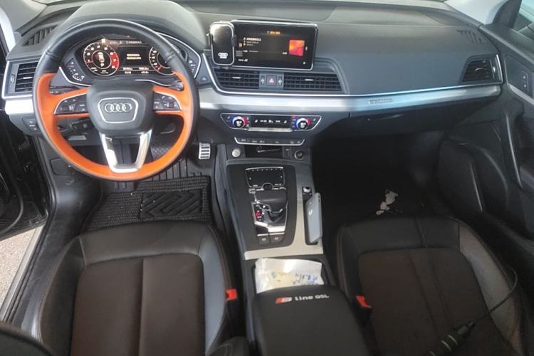 Used Audi Q5L 2018 40 TFSI Prestige Fashion Edition China V Center Console